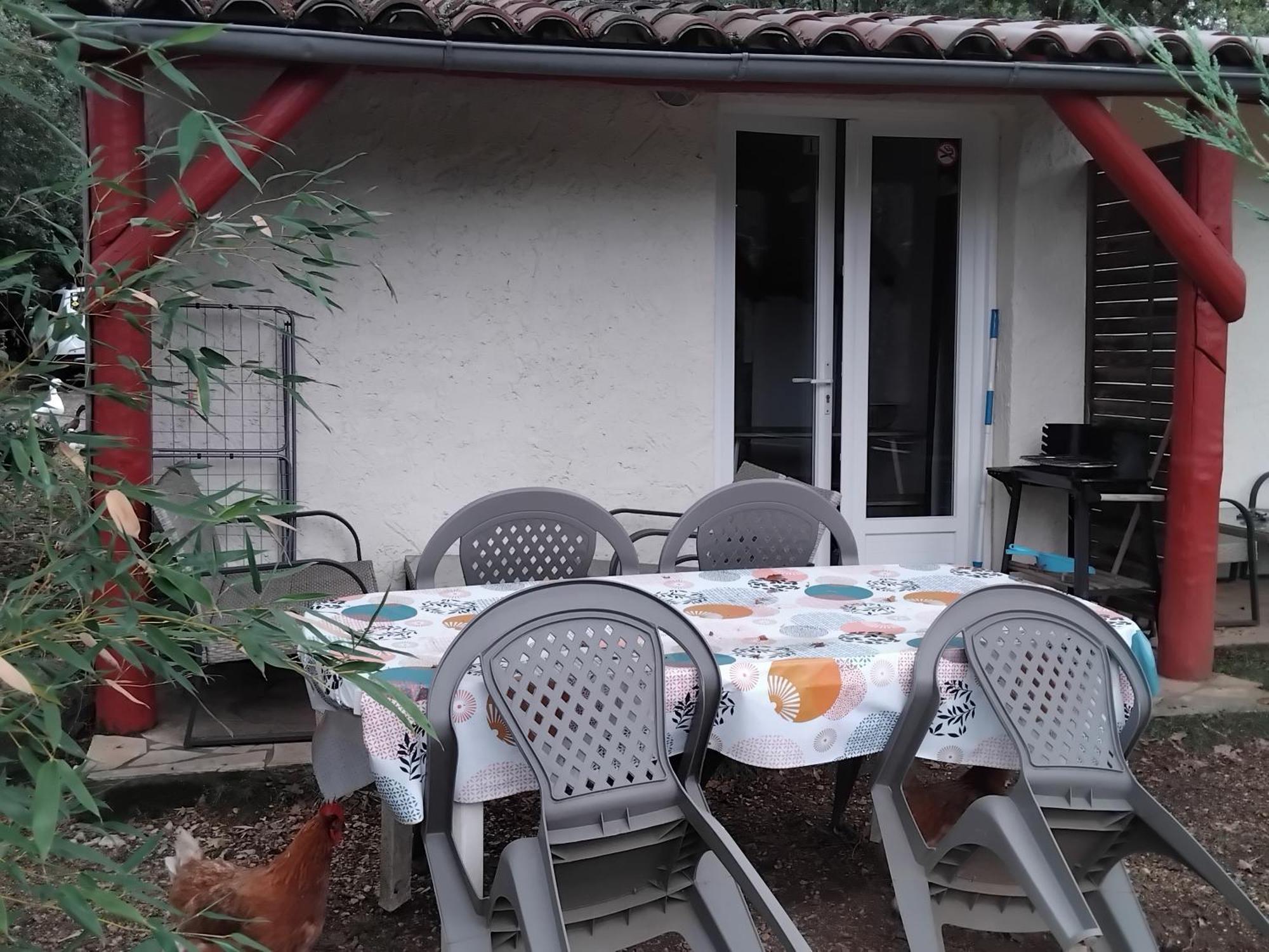 Maisonnette Pour Detente Ou Travail Saint-Aubin-de-Nabirat Exterior foto