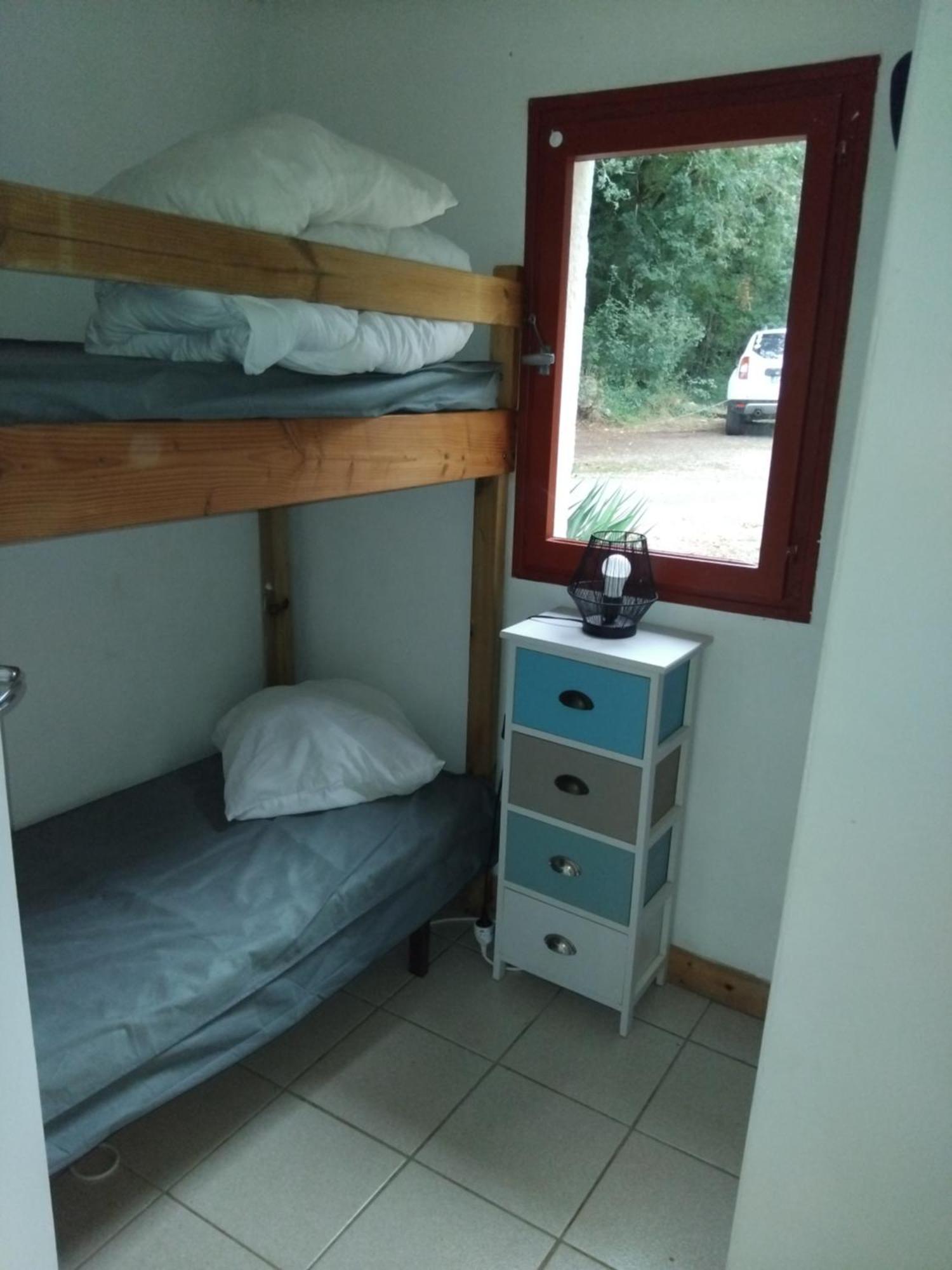 Maisonnette Pour Detente Ou Travail Saint-Aubin-de-Nabirat Exterior foto